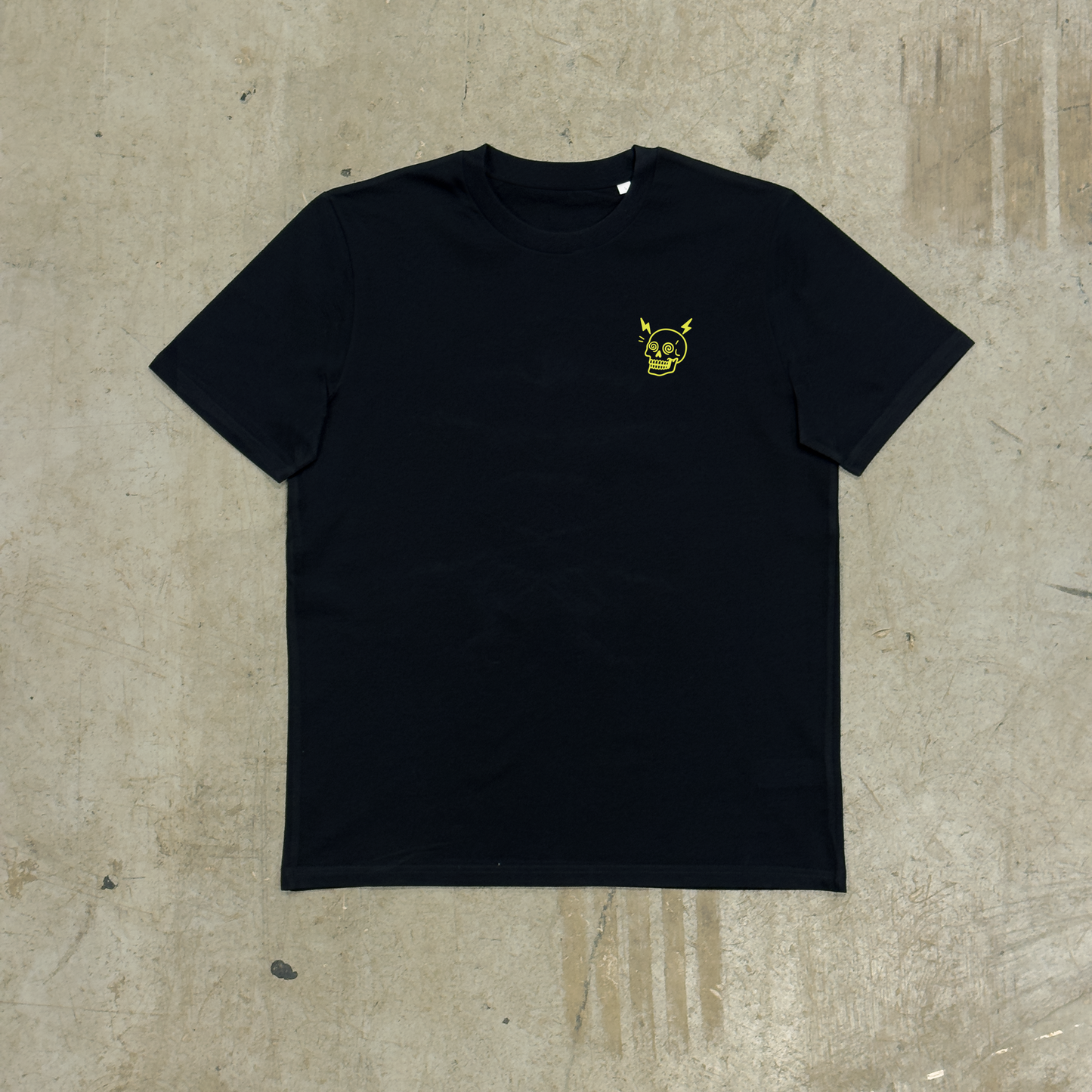 'LIFT HEAVY DON'T DIE' CLASSIC TEE - BLACK
