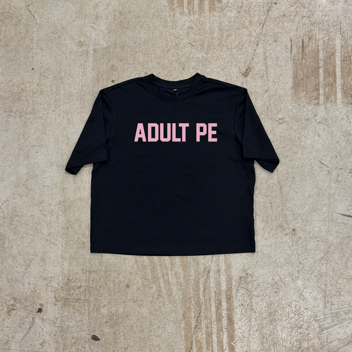 'ADULT PE' PINK PERFORMANCE CROP - BLACK