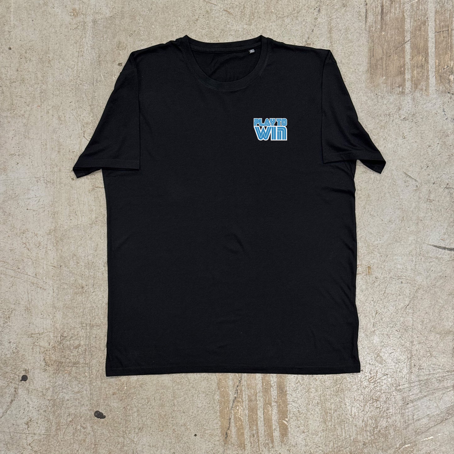 'PLAY TO WIN' TRAINING TEE - BLACK