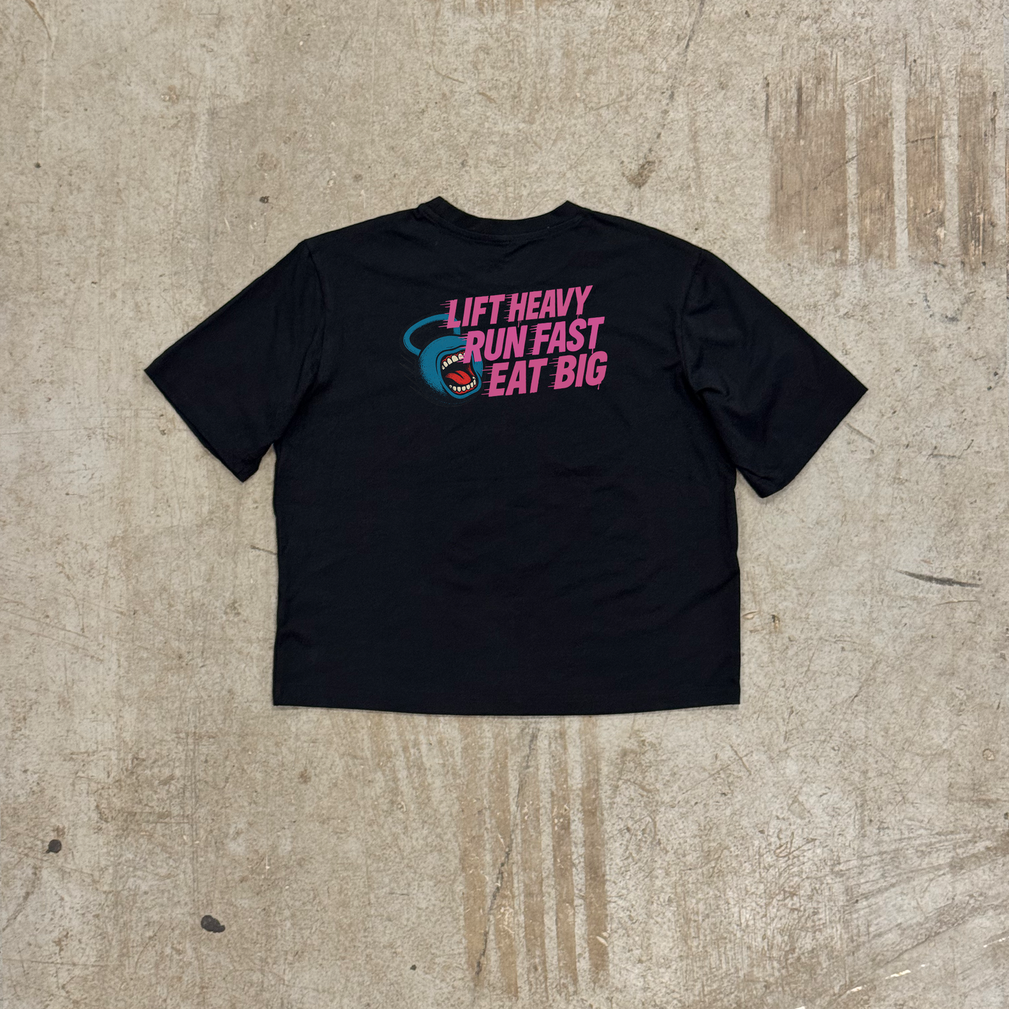 'SCREAMING BELL' PERFORMANCE CROP - BLACK